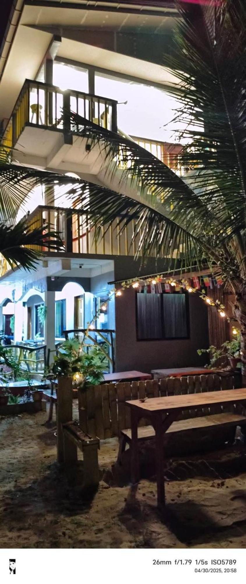 Kobe's Beachfront Haven Siquijor Exterior foto